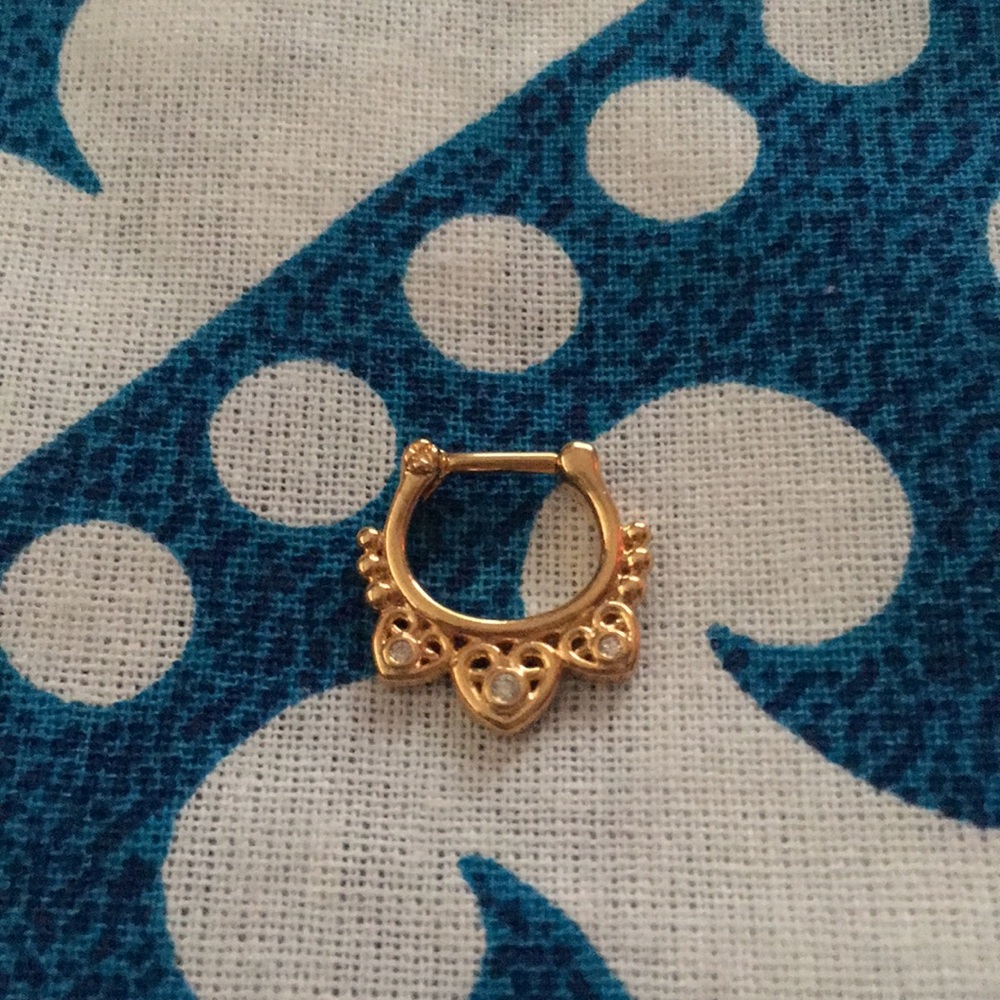Gold 16G Medium Septum Ring